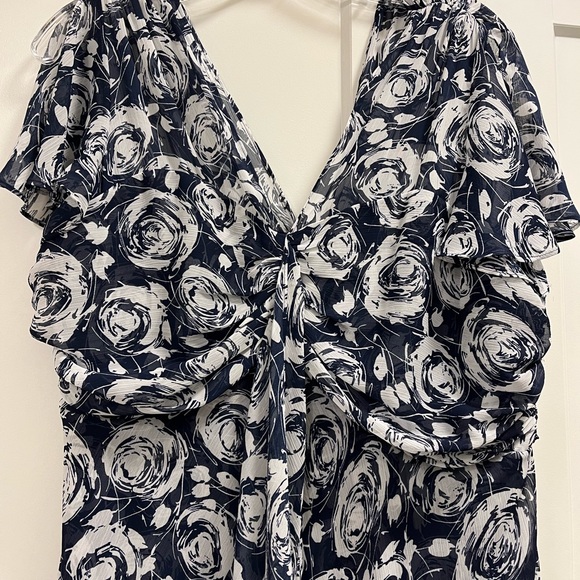 Short summer dress - navy and white, flowing style. - Picture 2 of 4